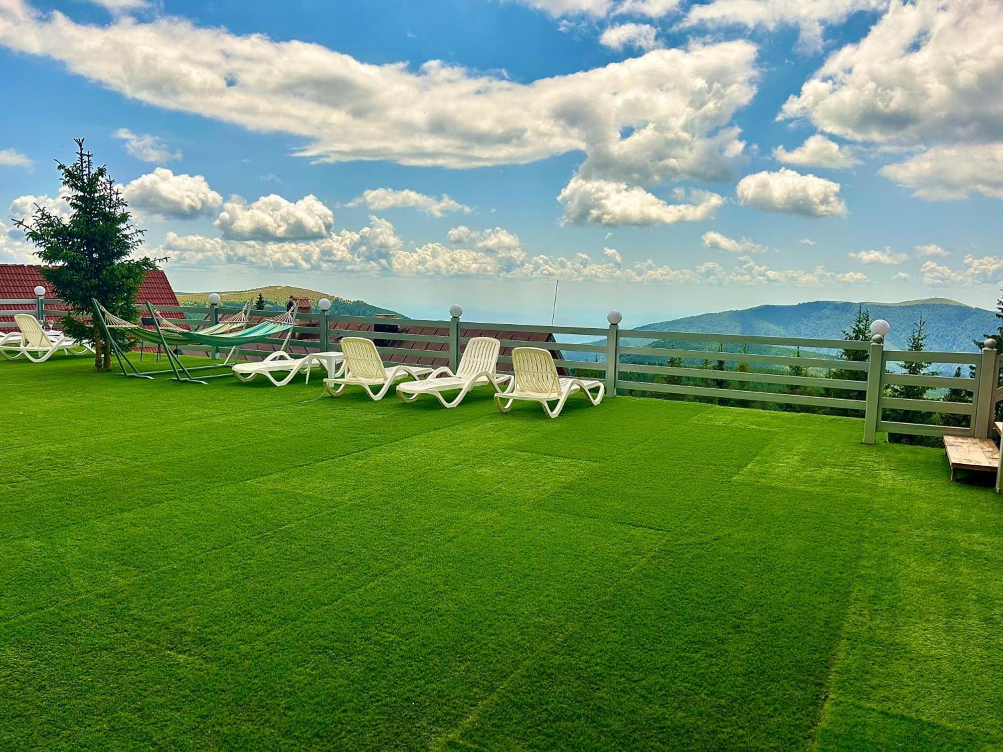 Complex Turistic Veverita Hotel Ranca Exterior photo